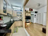 Bán Chung Cư Cầu Giấy - Lô Góc - Thang Máy - 60m2 - Giá 4.9x Tỷ - Ảnh 4