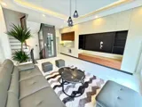 Bán Gấp Nhà Phố 6 Tầng, Thang Máy, Gara Ô Tô, Nội Thất Full - Long Biên - Ảnh 2