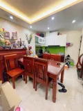 Nhà ngọc thuỵ đẹp - 31m - Giá 5.6 tỷ - Vị trí trung tâm, ô tô đỗ cửa - Ảnh 1