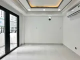 Bán Nhà 3 Tầng, 4 PN, 8.6 tỷ - Vị Trí Đắc Địa, Gần Trung Tâm - Ảnh 2