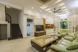 Nhà đẹp trung tâm Hoàng Quốc Việt - Hà Nội | 6 tầng, ô tô đỗ cửa - ảnh 1