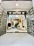 Nhà Cao Tầng VIP Quận 12: 1 Trệt 2 Lầu Full Nội Thất - Giá 5.49 Tỷ - Ảnh 2
