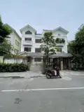 Cho thuê biệt thự cao cấp Nam Cường, Cổ Nhuế - 200m2, có hầm, thang máy - Ảnh 1