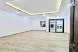 18 Triệu: Thuê Nguyên Căn Mới Xây Quận 4- Mặt Tiền Đường Số- 4X8- 4 Tầng 3 Phòng Ngủ. Vũ 0933910039 - Ảnh 2