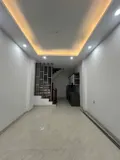 Nhà Kim Chung 31m² 5 Tầng, 10m Ô Tô, Giá 4.7 Tỷ - Vị Trí Đắc Địa - Ảnh 1