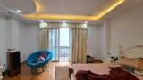Cho Thuê Nhà Nguyên Căn Nguyễn Văn Cừ - 7m Mặt Tiền, 6 Tầng, Thang Máy - Ảnh 1