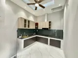Bán Gấp Nhà Đồng Đen, Tân Bình - 4 Tầng, Hẻm Ô Tô, Giá 6.2 Tỷ - Ảnh 2