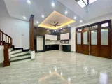 Bán Nhà Ngọc Lâm 60M X 6T Thang Máy Full Nội Thất Ở Luôn, Gần Phố. Lh 0936123469 - Ảnh 1