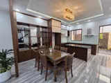Bán Nhà Phố Liền Kề Trệt 3 Lầu Giá Cực Tốt - Khu Compound Bảo Vệ 24\24 Full Nội Thất - Ảnh 2