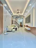 Nhà Mới Đẹp Full Nội Thất - Sát Vách Sân Bay - Chỉ 5.48 - Ảnh 2