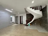 Bán Nhà Hẻm 10M Nguyễn Xí - Gần Vincom, Nơ Trang Long, 10X17m, 3 Tầng, 8Pn, 24,8 Tỷ - Ảnh 2