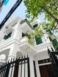 Lạc Long Quân – Biệt Thự Lô Góc – Ô Tô 7 Chỗ – 120M² – 4 Tầng – Mt 9,3M – 275Tr/m² - Ảnh 1