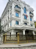 Cho Thuê Nhà, Chùa Láng, Nguyễn Chí Thanh, Thang Máy, 326M2x 4T -62 Tr - Ảnh 1
