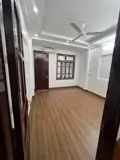 Bán nhà công viên Cầu Giấy - Phố Thành Thái - Vị trí đẹp, ô tô dừng chân