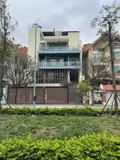 Bán Biệt Thự Phố Trần Kim Xuyến - 400m2, Mặt Tiền 18m, Giá Tốt Nhất Cầu Giấy