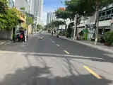 Nhà Mặt Tiền Dương Hiến Quyền, Nha Trang, 206M2 Ngang Hơn 7M Gần Biển Rất Đẹp