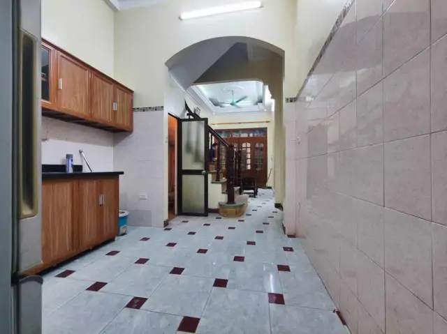 Cho Thuê Nhà Riêng Phố Đội Cấn, Ba Đình - 36m2, 5 Phòng Ngủ, Gần Ô Tô
