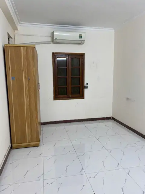 Cho Thuê Căn Hộ 3PN, 90m2, Tầng 4 Tập Thể 32A Hào Nam - Gần Học Viện Âm Nhạc