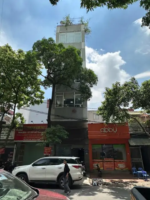 Cho Thuê/Sang Nhượng Trung Tâm Đào Tạo 7 Tầng - Vị Trí Đắc Địa Hà Nội