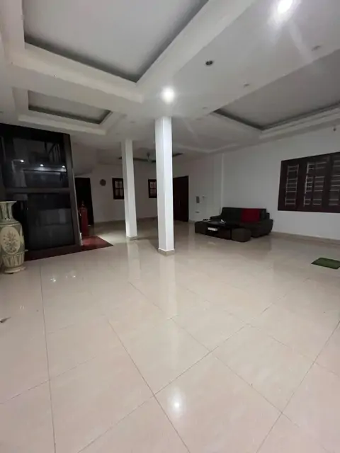 Chính chủ cho thuê mặt bằng tầng 1 khu biệt thự phố Huỳnh Văn Nghệ, Long Biên