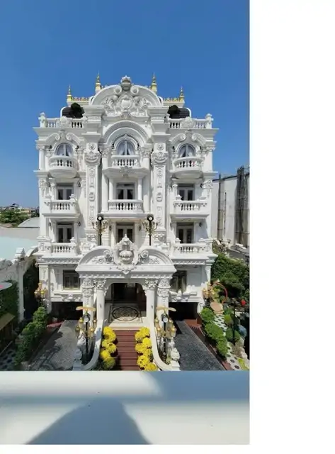 Bán Biệt Thự Lâu Đài 5 Tầng Quận 6 - 1200m2 - Giá 300 Tỷ