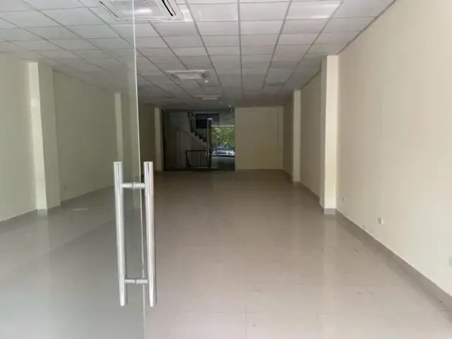Cho Thuê Nhà Mới Thông Sàn Thang Máy Nguyễn Văn Huyền, Cầu Giấy - 75m2