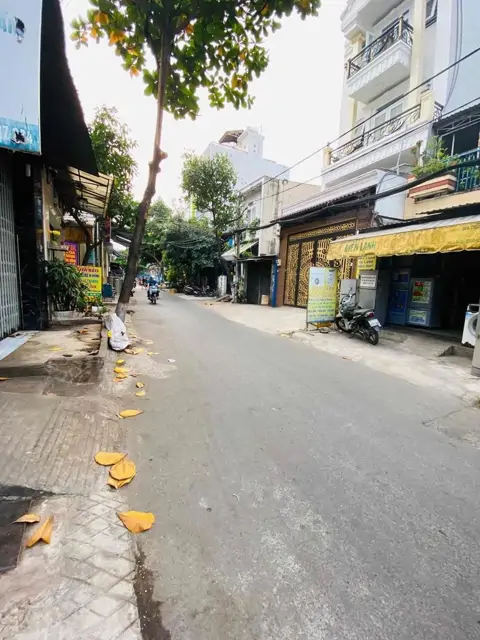 Cho Thuê Nhà Nguyên Căn Bình Tân - Hẻm Rộng, 2 Lầu, Giá Tốt