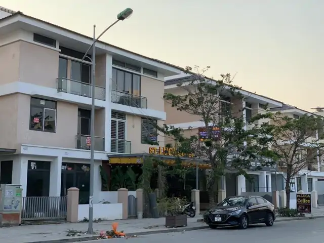 Cho thuê văn phòng tầng 1, mặt đường An Phú, KĐT Dương Nội, giá 12 triệu/tháng