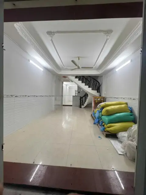 Cho Thuê Nhà Nguyên Căn Bình Tân - Vị Trí Đắc Lợi, Giá Tốt