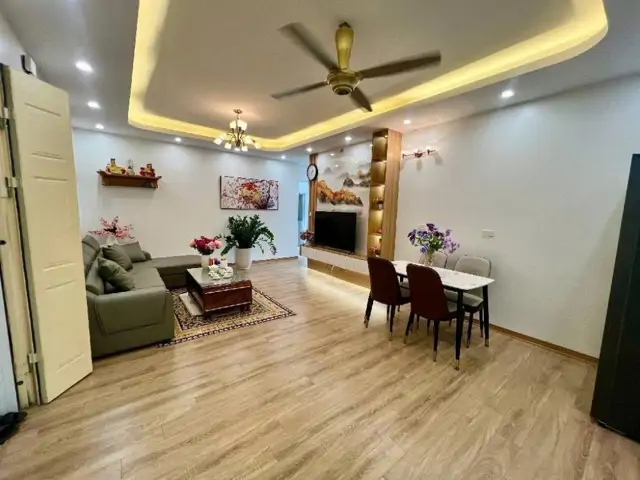 Căn hộ 2PN, 82m2, Nội Thất Full - Giá Chỉ 3.39 Tỷ - Hoài Đức