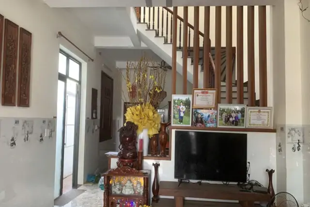 Bán Nhà 3 Tầng Bàu Mạc – Full Nội Thất Gỗ Hương – Chỉ 4.65 Tỷ • Diện Tích: 102M² (6X17) – 3