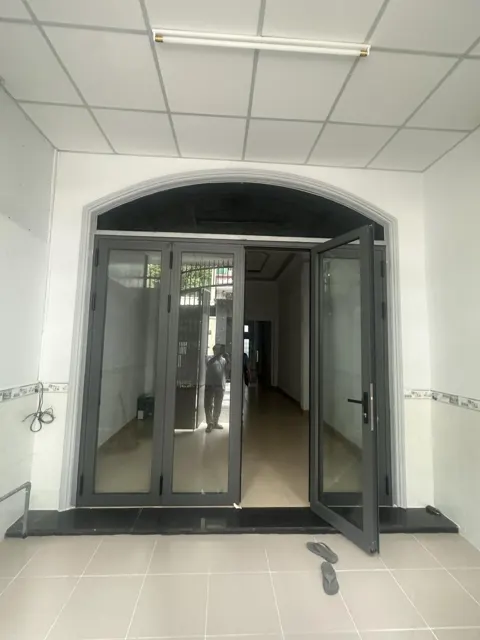 Cho Thuê Nhà Nguyên Căn Quận 10 - Vị Trí Đắc Địa, Thích Hợp Kinh Doanh