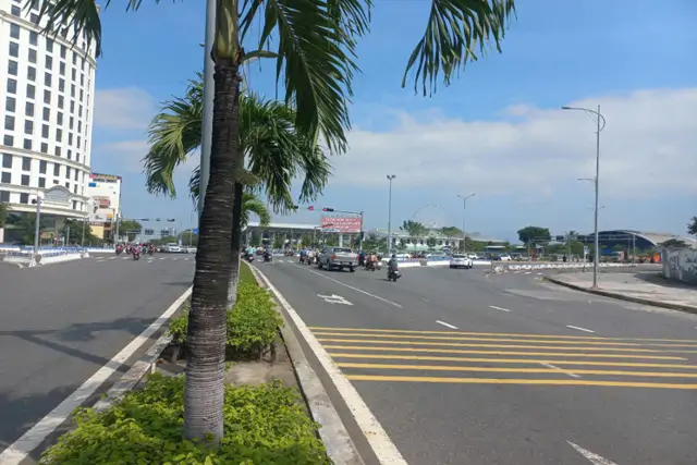 Đất Lô Góc, Ngã Tư Ô Tô Thông Tứ Hướng, Ngũ Hành Sơn Đn