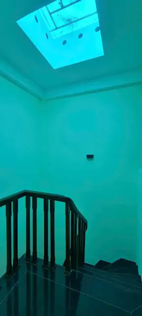 Bán nhà Đan Phượng 30m2, 5 tầng, mặt đường kinh doanh, tiềm năng lớn