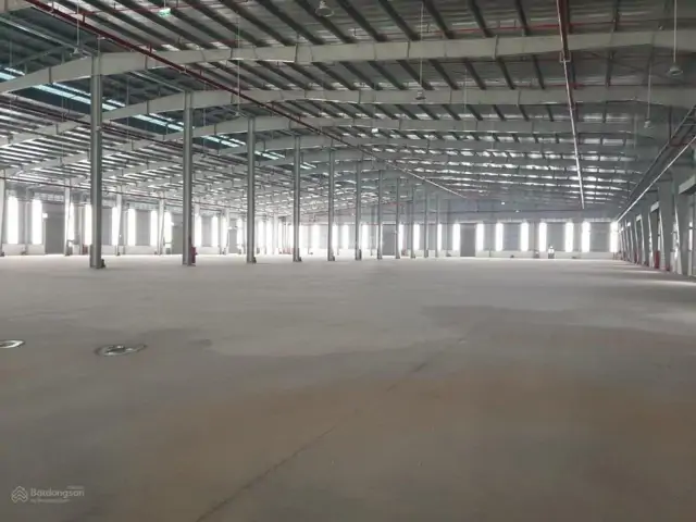Cho Thuê Kho Xây Dựng Mới Mặt Đường Đại Lộ Thăng Long - Giá Tốt