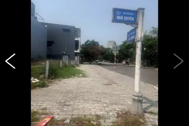 Nhà 2 Tầng Mặt Tiền Ngô Quyền . Dt:125m , Ngang 5M