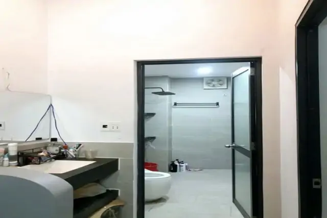 Nhà Cấp 4 Kiệt Oto 5M Trần Duy Chiến . Dt:90m , Ngang 9M