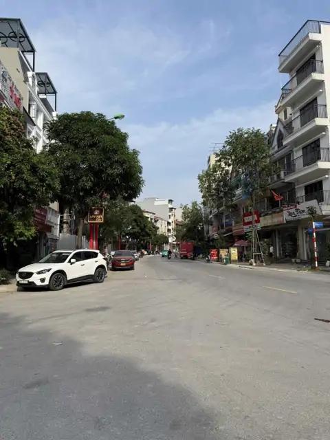 Bán nhà tổng cục 5 xây thô 62m2, vỉa hè ô tô, giá 16.5 tỷ - Yên Xá
