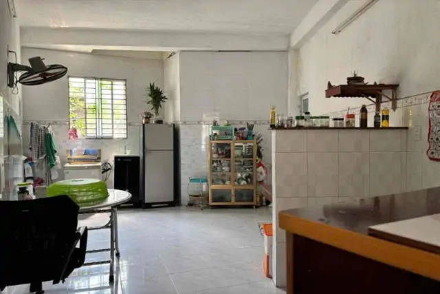 Bán Nhà Đống Đa – 3 Tầng, 5Pn, Giá Cực Tốt – Chỉ 2.7 Tỷ!