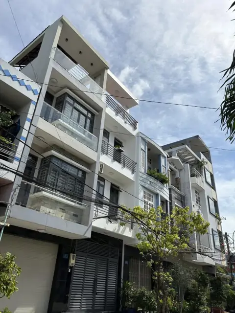 Nhà 3 Tầng Khu VIP, Hẻm 8m, An Ninh - Giá 10 Tỷ