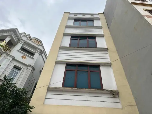 Cho Thuê Nhà Mặt Phố Nam Đuống, Long Biên - 80m² x 5 Tầng, Kinh Doanh Sầm Uất