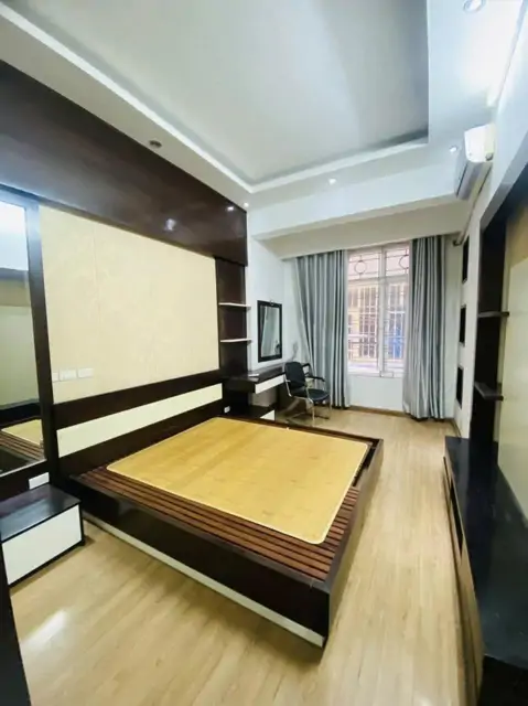 Cho thuê nhà 5 tầng, ngõ 118 Đào Tấn, Ba Đình - Giá 21tr/tháng