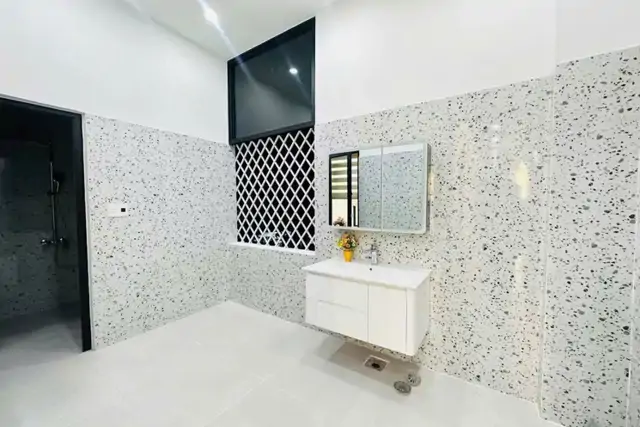 Nhà Kiên Cố, Mặt Phố, Trung Tâm Cẩm Lệ Giá Tốt. Nhà 3 Tầng Mặt Tiền Đường Nguyễn Văn Huyên. Phía