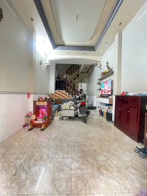 Bán nhà Trần Hưng Đạo, Quận 5 - 55m² - 4 Tầng - Vị trí đắc địa, giá tốt