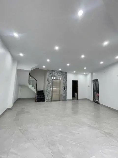 🏡 Bán Nhà Trung Tâm Phú Thượng - Sípura 40m² x 6 Tầng, Thang Máy, Giá 10 Tỷ