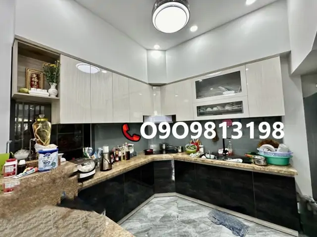 Bán Nhà SHR 5 Tầng Quận 5 - Vị Trí Đắc Địa, Pháp Lý Minh Bạch