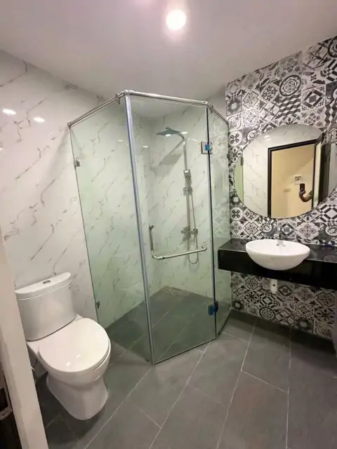Nhà Mới Lĩnh Nam - Ô Tô Vào Cửa - 5 Tầng - Giá Chỉ 6 Tỷ