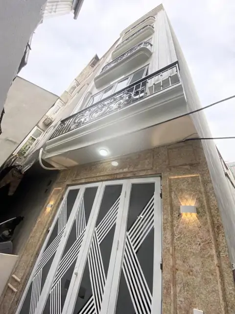 Khương Hạ Thanh Xuân: Nhà 6 Tầng, Thang Máy, Ô Tô Tránh Đỗ - Giá 9 Tỷ
