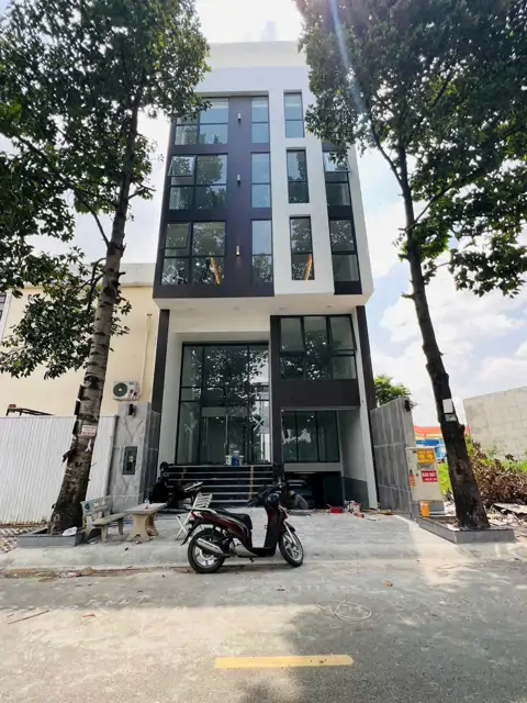 Cho Thuê Tòa Nhà Huy Hoàng Quận 2 - Diện Tích 743.6m2