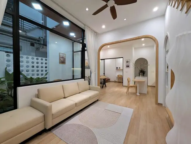 1010 Nhà 3 Tầng - Đường Nguyễn Hữu Thọ - Ngang 5,5M - Gần 2 Bv Lớn